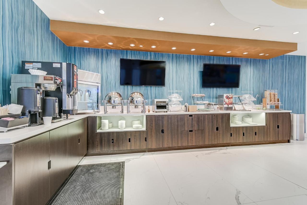 Est Hotel Toronto Ngoại thất bức ảnh