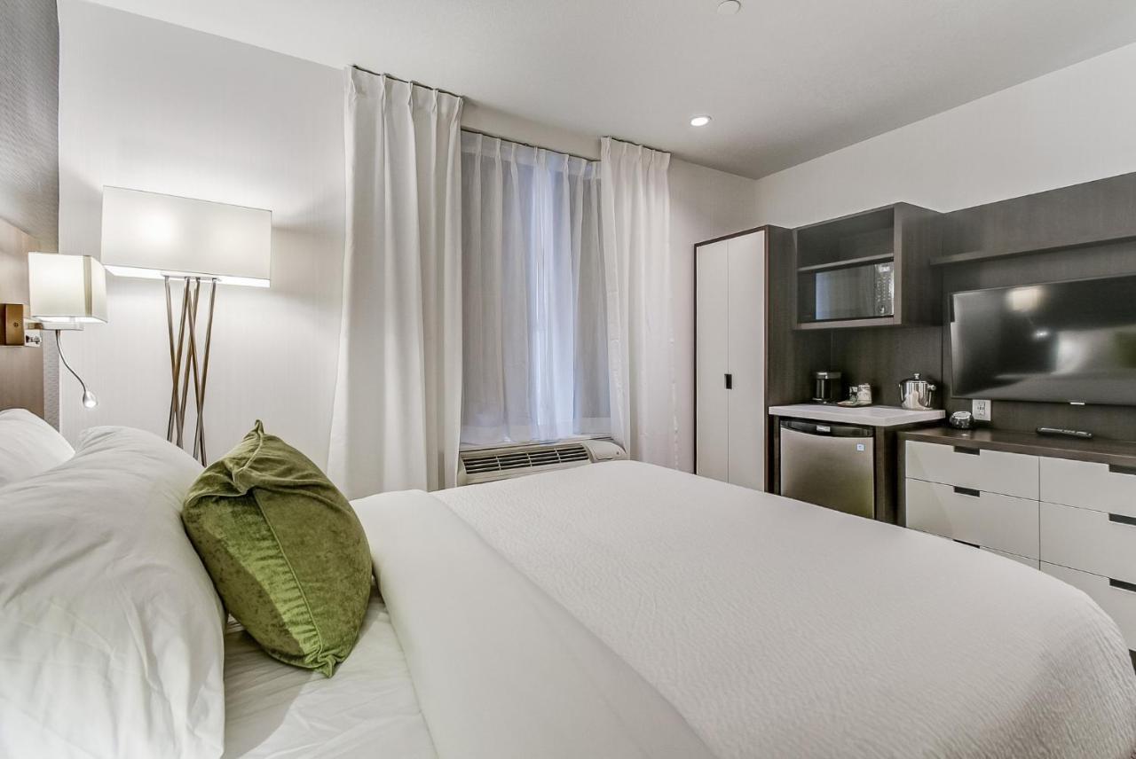 Est Hotel Toronto Ngoại thất bức ảnh