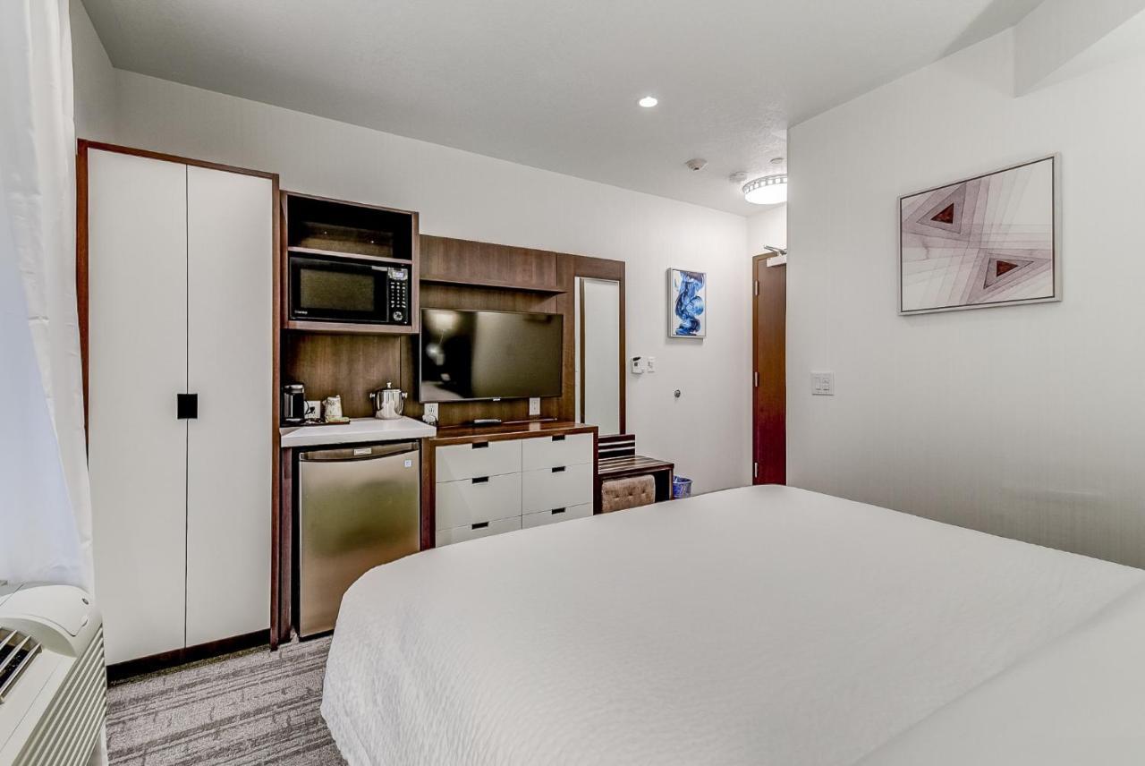 Est Hotel Toronto Ngoại thất bức ảnh